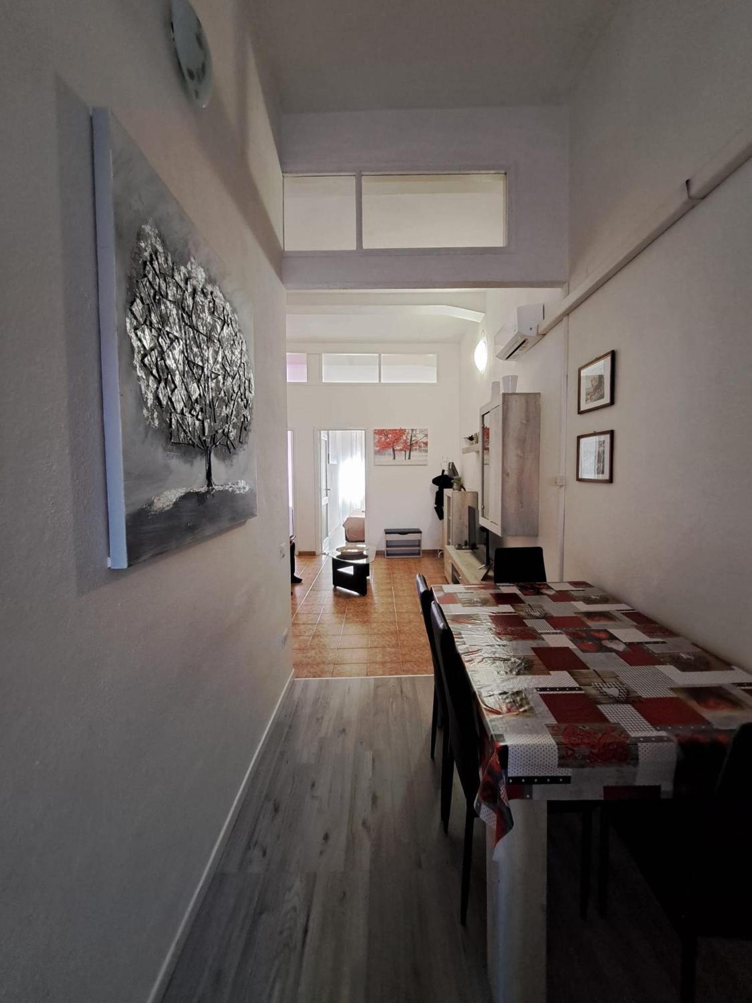 Appartamento Vacanze Cagliari - Via Lanusei المظهر الخارجي الصورة